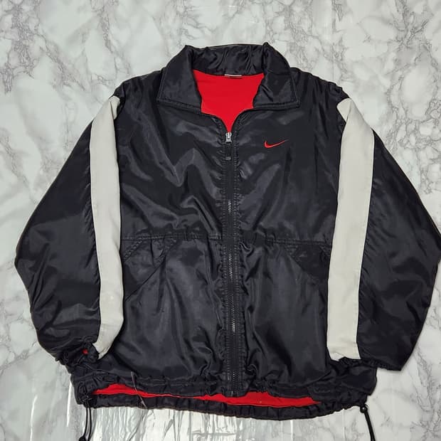 나이키 사이드라인 검흰 빅로고 올드스쿨 점퍼 자켓
