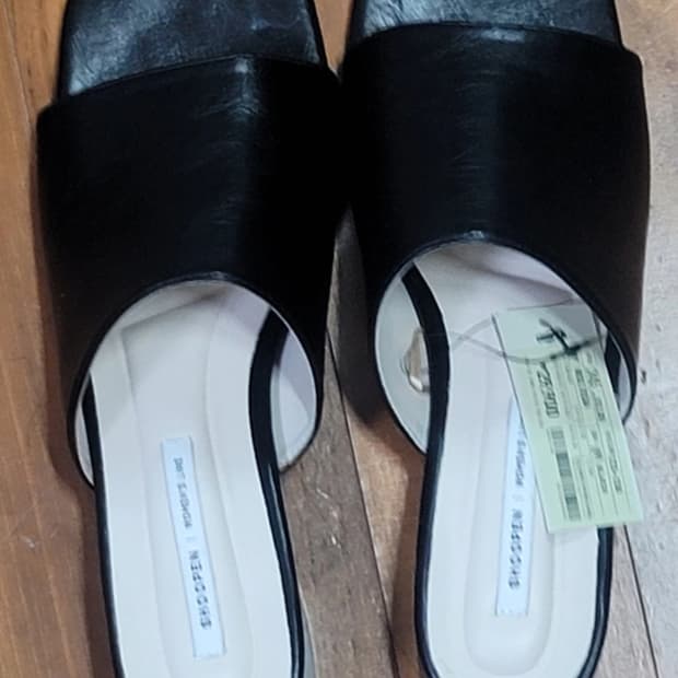 슈펜 뮬 슬리퍼 블랙 245