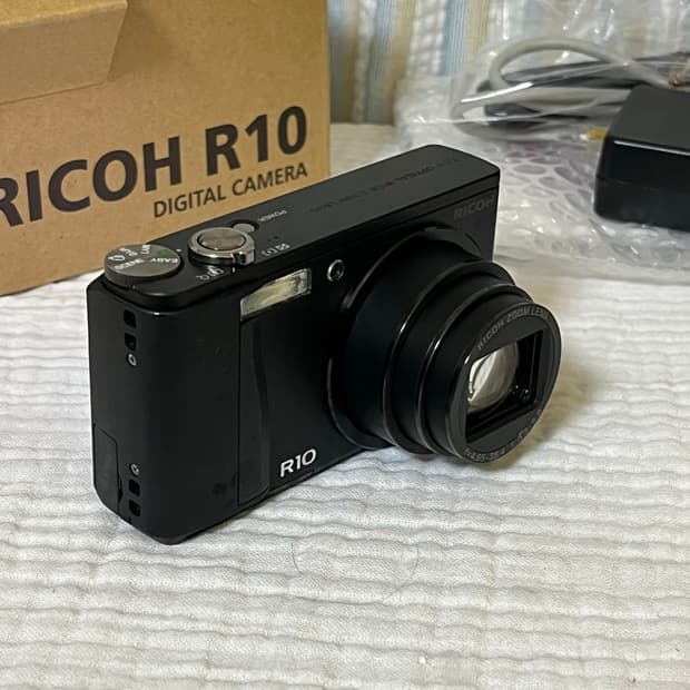 리코 ricoh r10 빈티지카메라