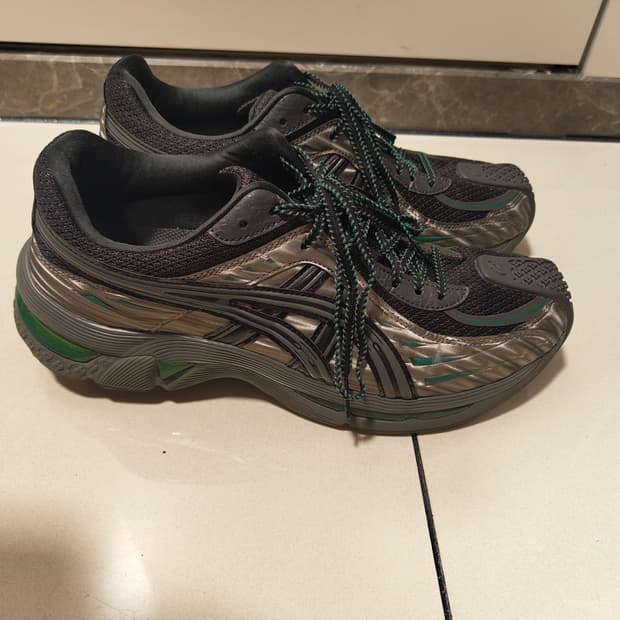 키코 아식스 젤 플라메 270사이즈