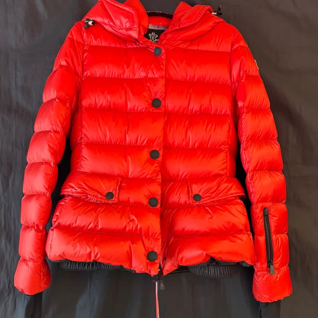 몽클레르 그레노블 아르모니크 숏 다운 자켓 23FW