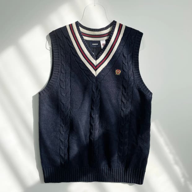 C1 TMRW 니트 조끼 100사이즈