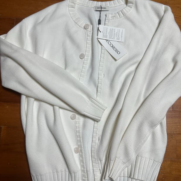 데꼬로소 패널 립 라운드 가디건 [화이트]