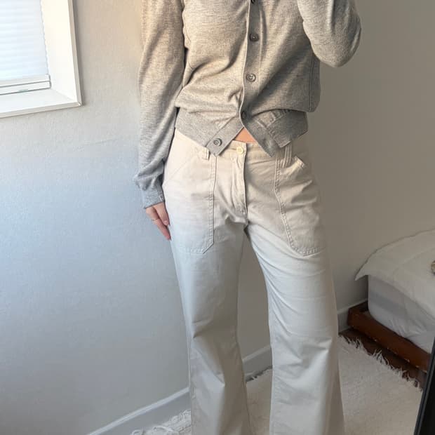 세미 로우라이즈 팬츠 (허리 포인트 있음)