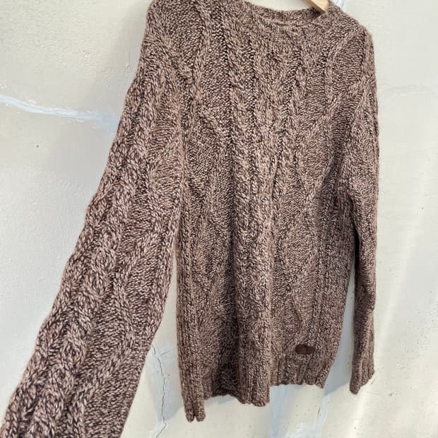 트위스트 브라운 니트