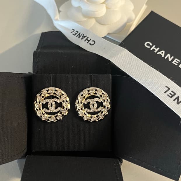 (새상품) 샤넬 CC 로고 귀걸이