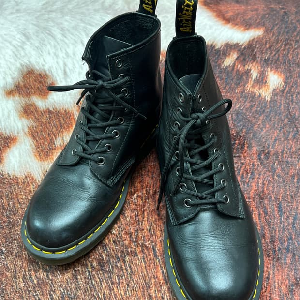 [260] 닥터마틴 1460 나파 8홀 워커 블랙
