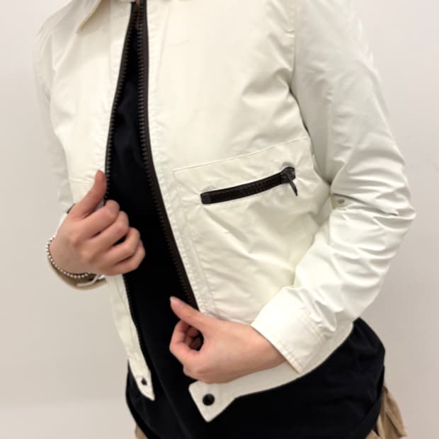 A.P.C. 화이트 집업 자켓