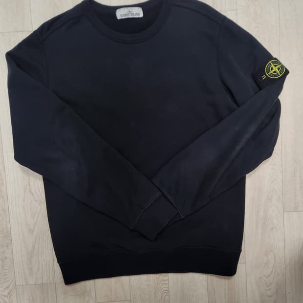 스톤아일랜드 맨투맨