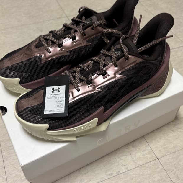 (270) 언더아머 커리 시리즈 7