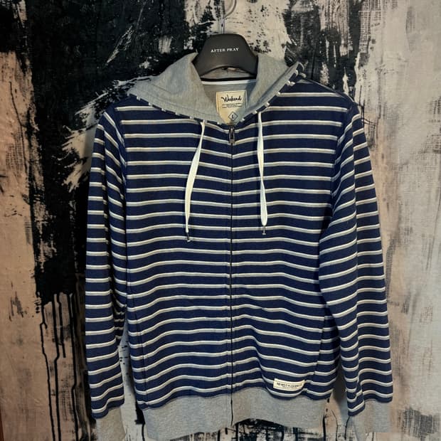 Weekend  sprite hoodie zip-up