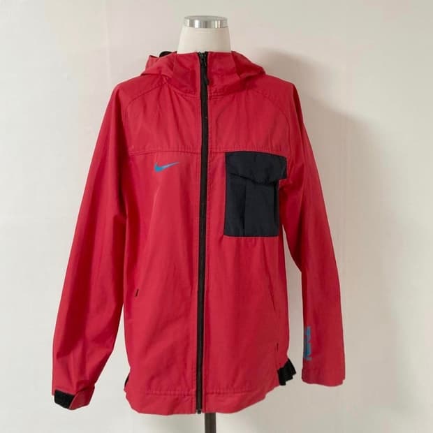 나이키 여성바람막이 M 