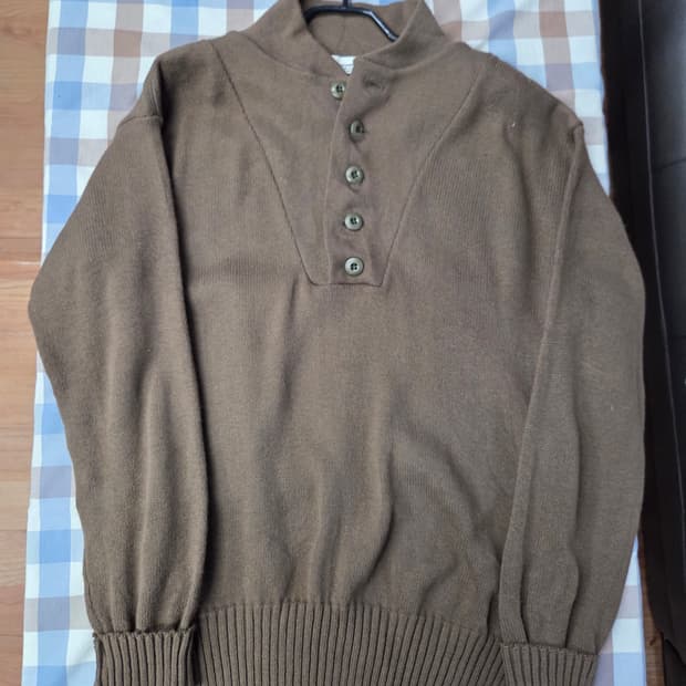 가슴95-105)미군 5버튼 니트 스웨터