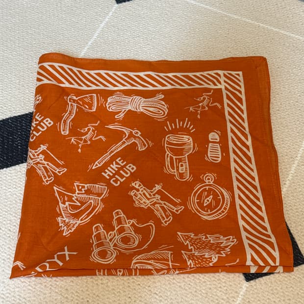 아크테릭스 반다나 스카프