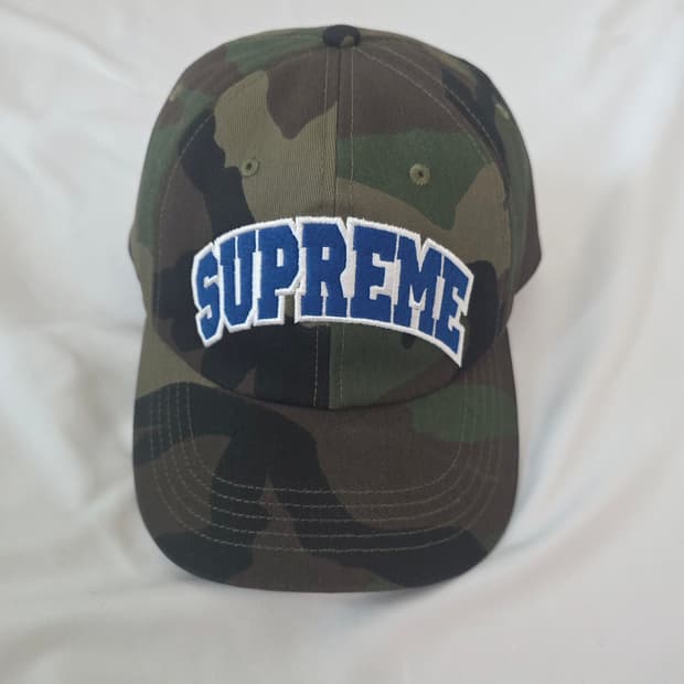 슈프림 펠트 아크 6-패널 우드랜드 카모