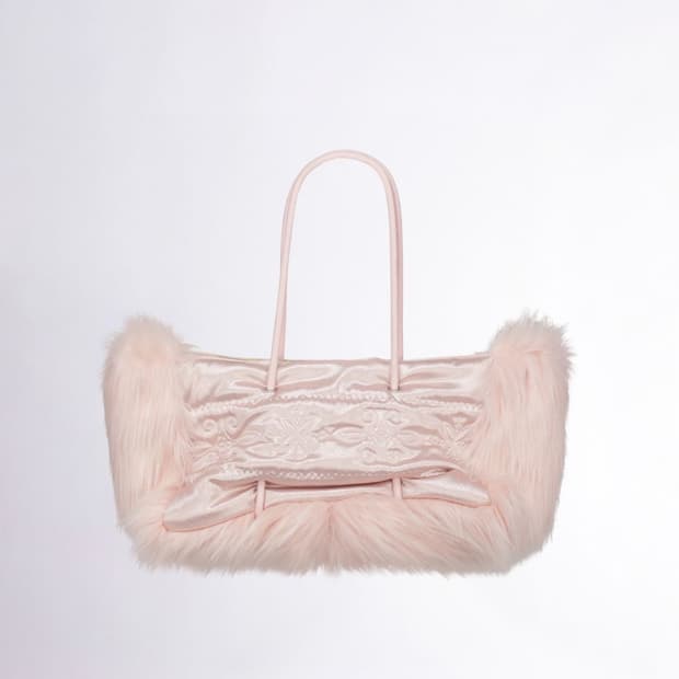 스컬프터 새틴백 Fluffy Slouchy Satin Bag