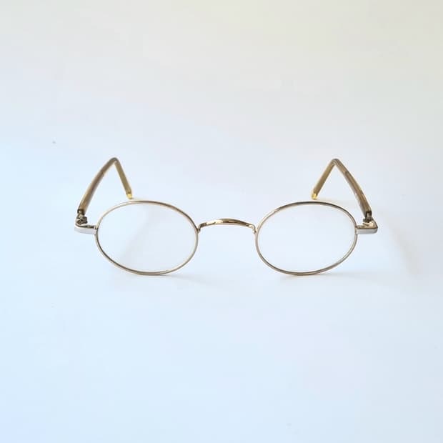 데드스탁 클래식 오벌 골드 메탈 콧등 안경테