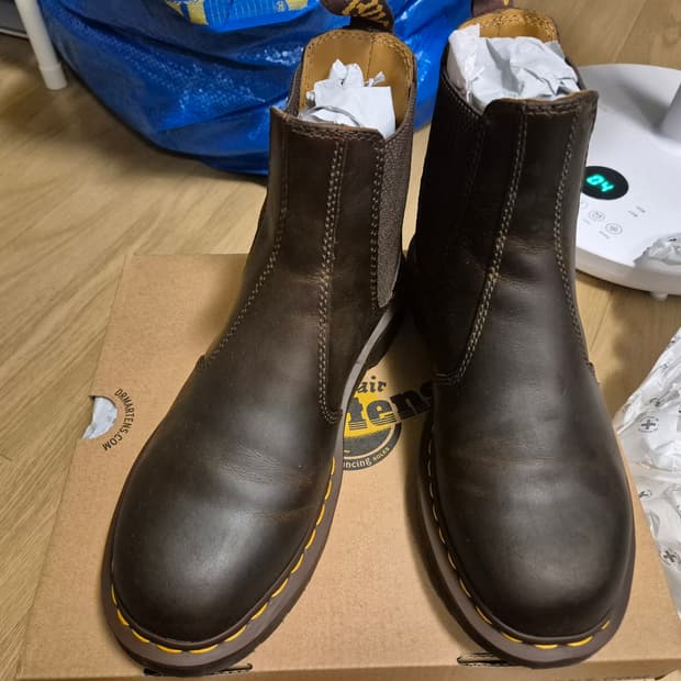 닥터마틴 2976 YS Dark Brown Crazy Hors