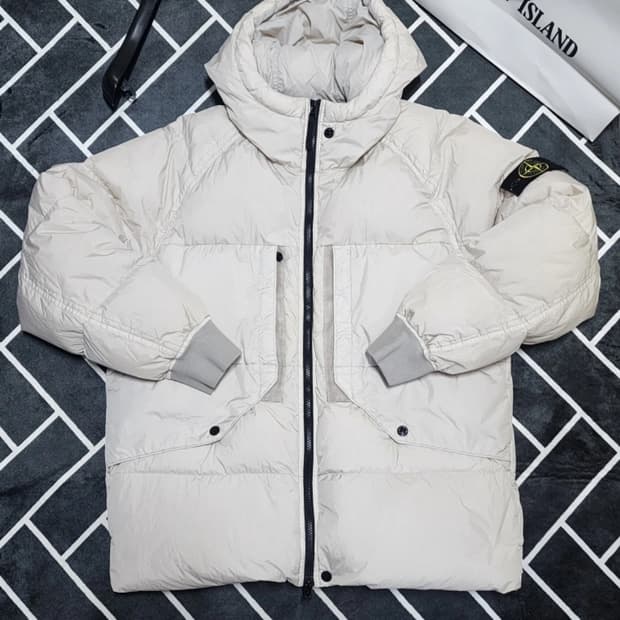 스톤아일랜드 23FW 크링클랩스 패딩 L