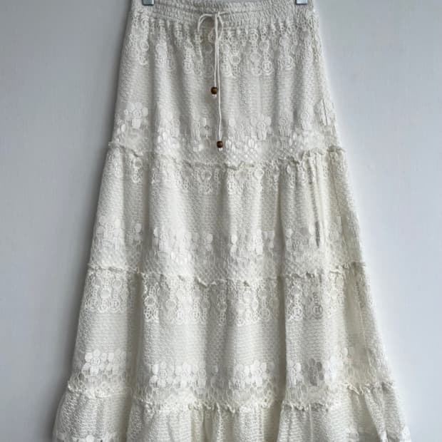 아이보리 프릴 레이스 롱 스커트