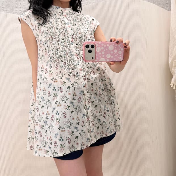 wildflower ruffle blouse