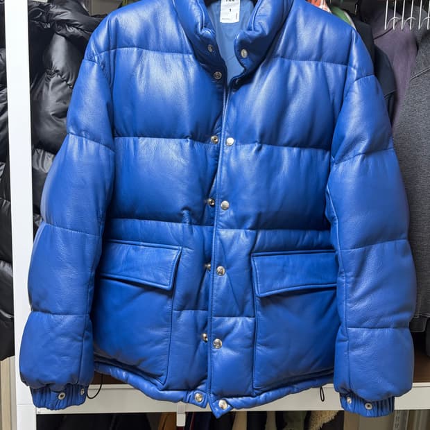 블라인드파일즈 레더패딩 1사이즈 팝니다