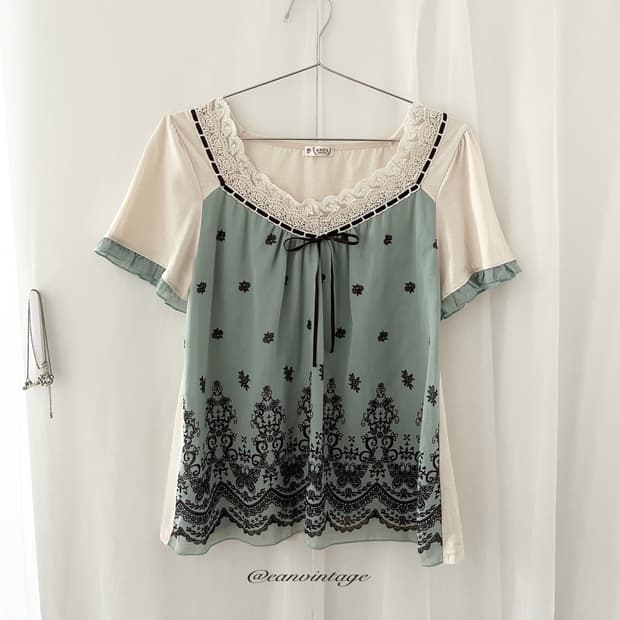Axes Femme green butterfly lace top