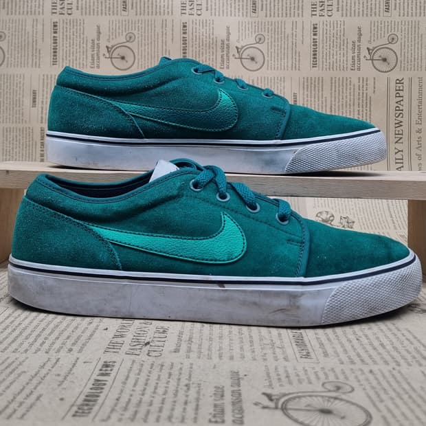 나이키 토키 로우 남성스니커즈275