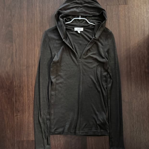 cos 코스 슬림 울 하프 후디