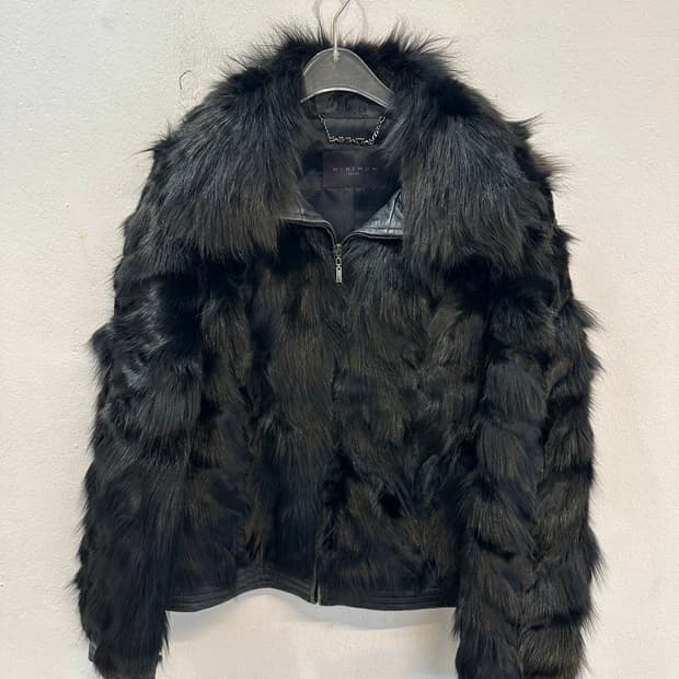Minimum fur jacket