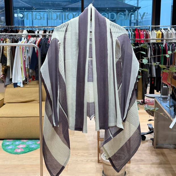 이세이미야케 차콜 옐로우 스트라이프 링컬 자켓 