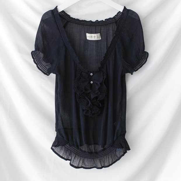 abercrombie) frill half blouse 