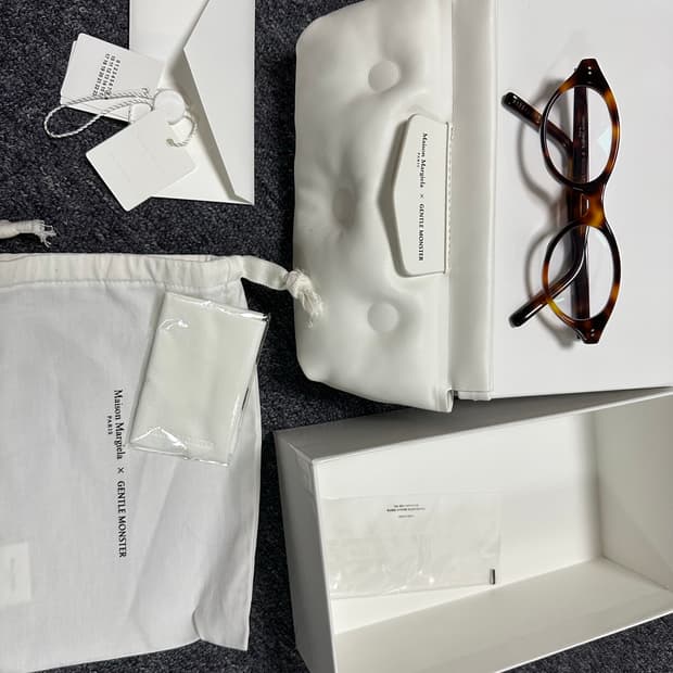 젠틀 몬스터 x 메종 마르지엘라 MM111 톨토이즈쉘 클리어