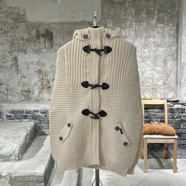 bark 아이보리 더플 니트 후디 베스트