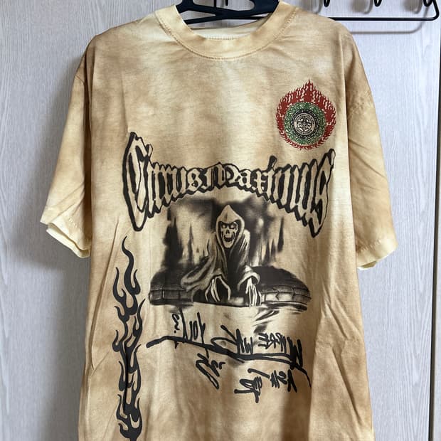 트래비스스캇 내한 머천다이즈 티셔츠 라지