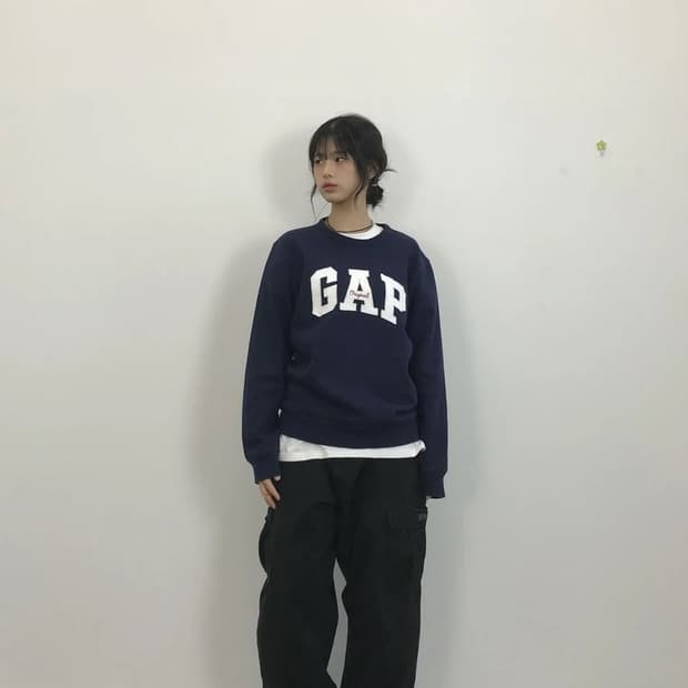 GAP Big Logo Sweatshirt