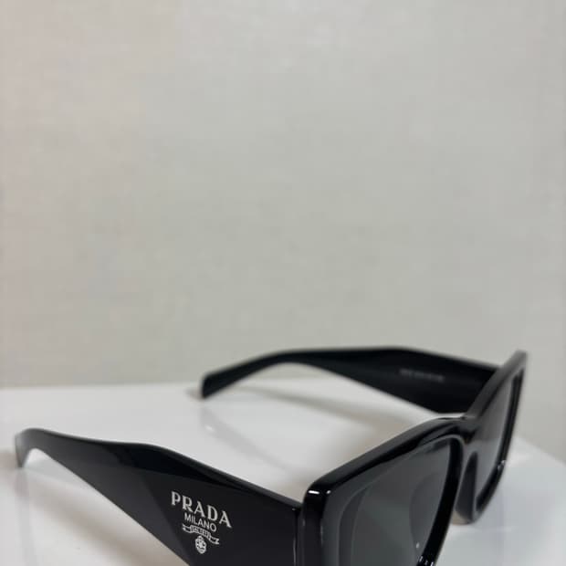 프라다 선글라스