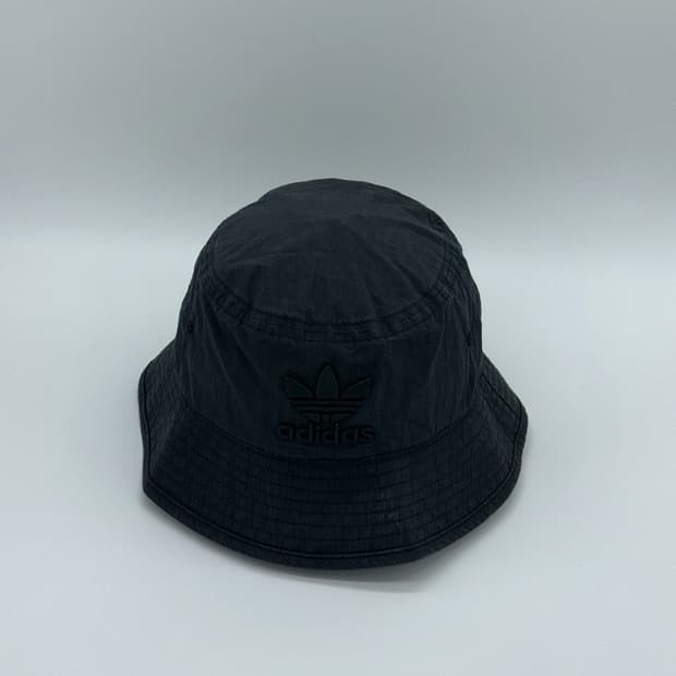 [M] 아디다스 트레포일 로고 블랙 버킷햇 모자