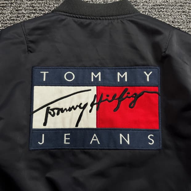 타미힐피거 플래그 빅로고 크롭드 항공 점퍼 1482