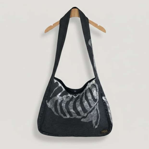 캐피탈 14온즈 데님 본 프린팅 북백