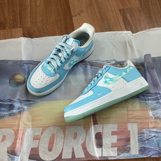 나이키 에어포스 1 셀레스틴 블루 250 새상품 구름 포스