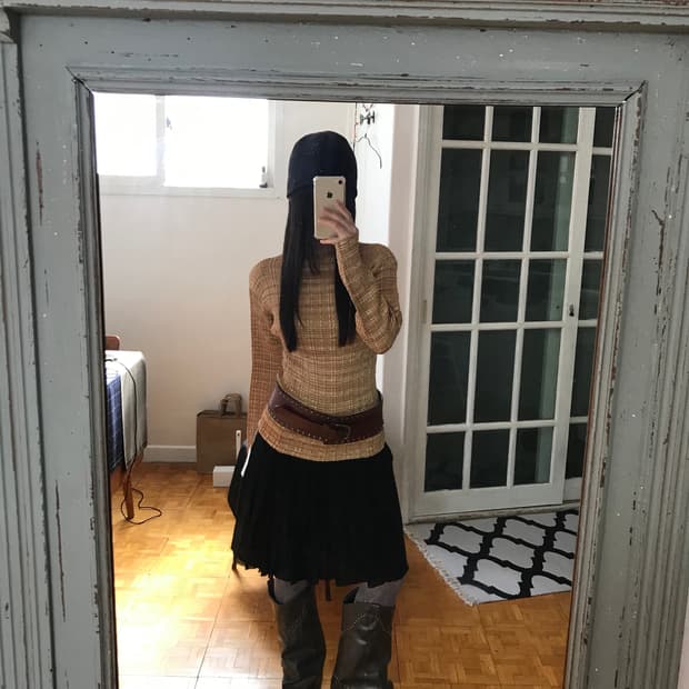 vintage pleats top