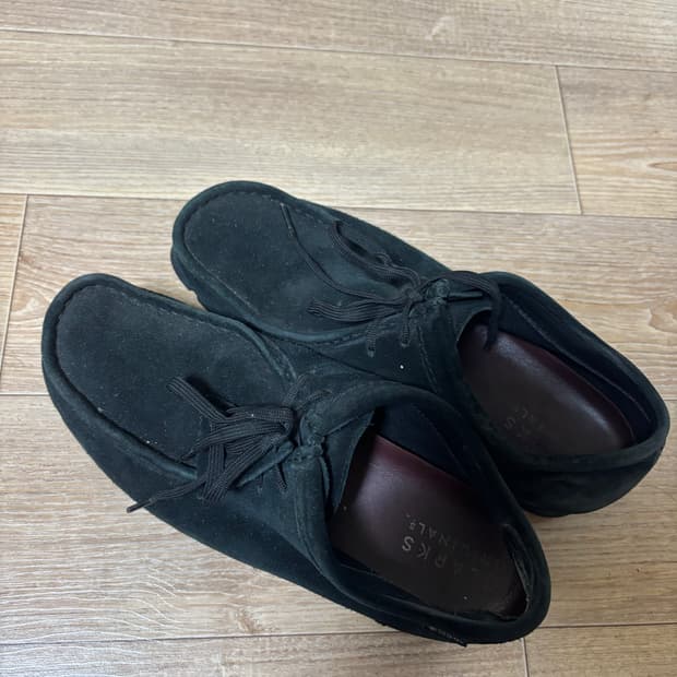 희귀매물)클락스 왈라비 다크그린 컬러 