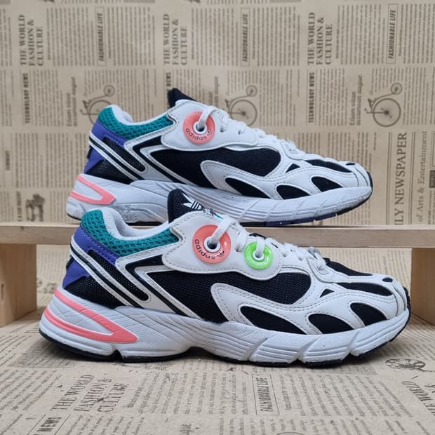 아디다스 아스티어 여성운동화230 