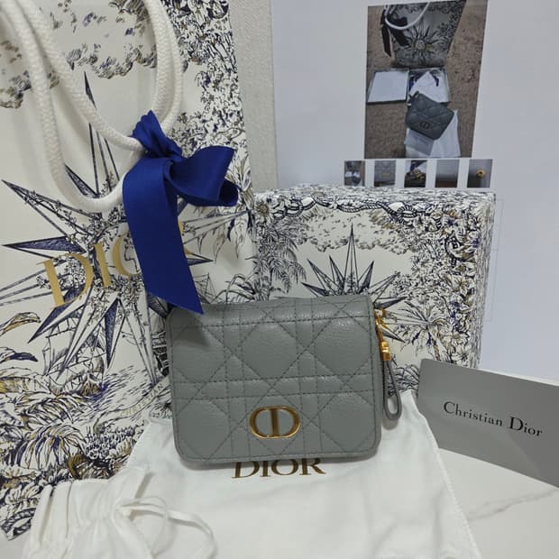 [새상품급] 디올 카로 컴팩트 반지갑 Gray