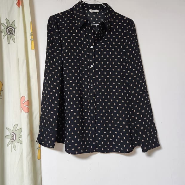 쉬즈미스 검정 도트 블라우스 66