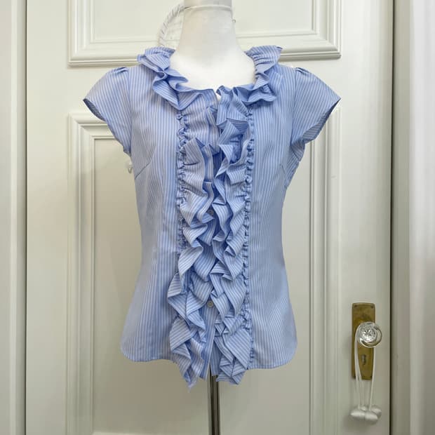 blue stripe puff ruffle shirt(size-11)