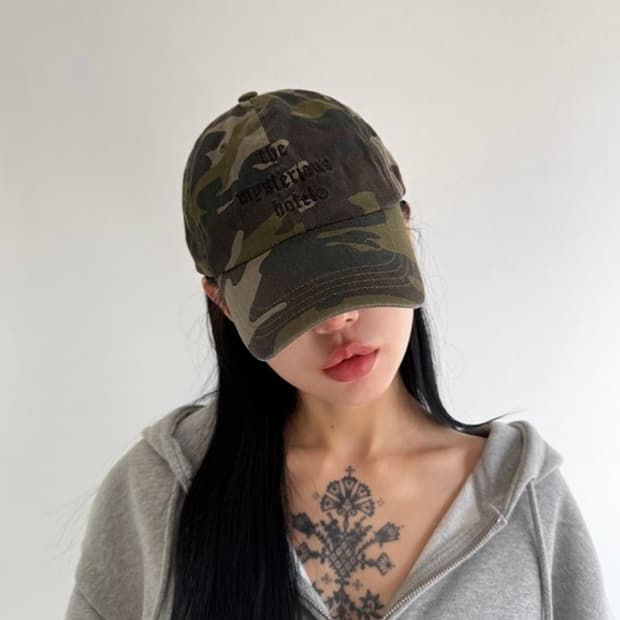 더미스테리어스호텔 로고 오버 핏 볼캡