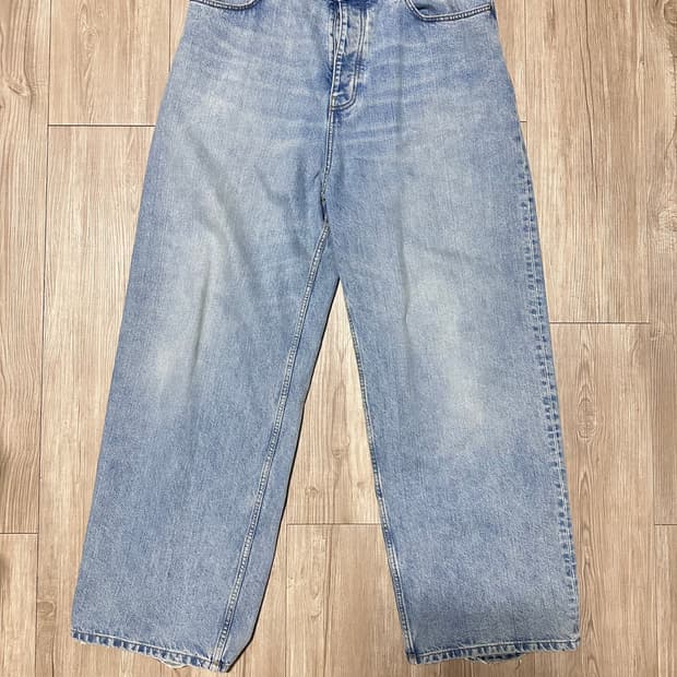 발렌시아가 배기 팬츠 라이트 워시드 블루 데님 M