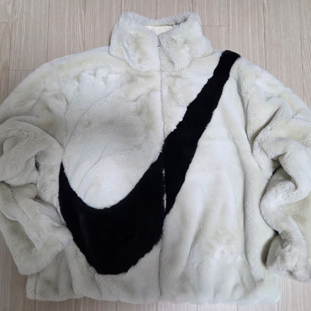 나이키 빅스우시 포우 퍼 자켓